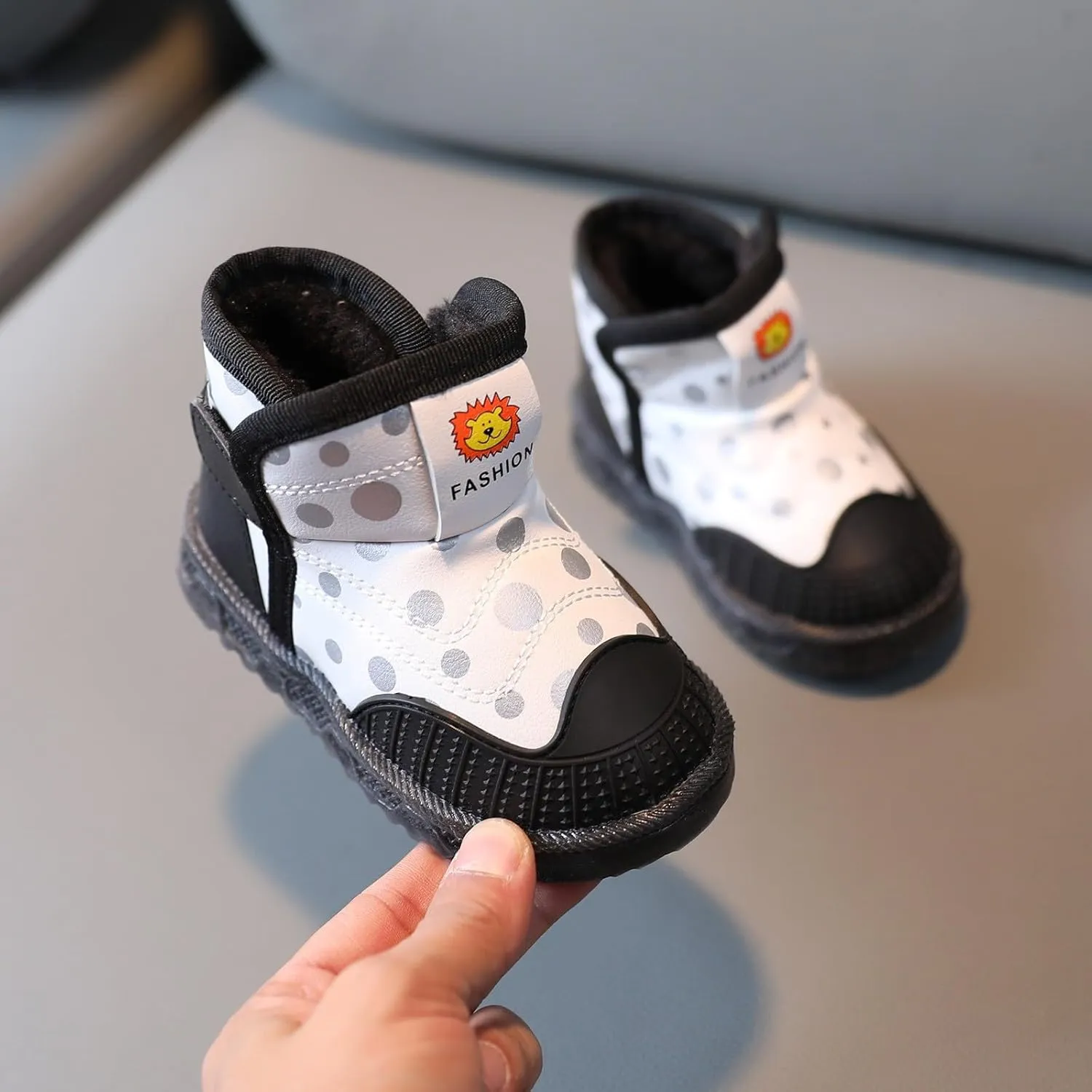 Baby Girls Boys Boots Led High Top First Walking Shoes Cotton Inner Luminous Light up Casual High Heels Shoes