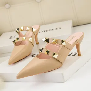 Pointed-Toe T-strap Rivets Low Heels