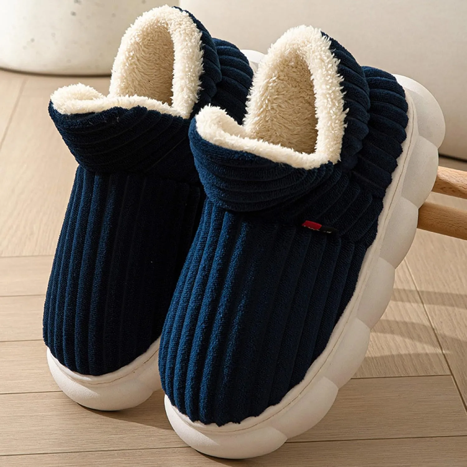 Slippers for Women, Memory Foam Warm Closed Back Winter Slippers Cozy Soft Faux Fur Plush Fuzzy Collar Indoor Slippers