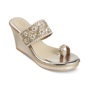 TWISHA- GOLD KOLHAPURIS